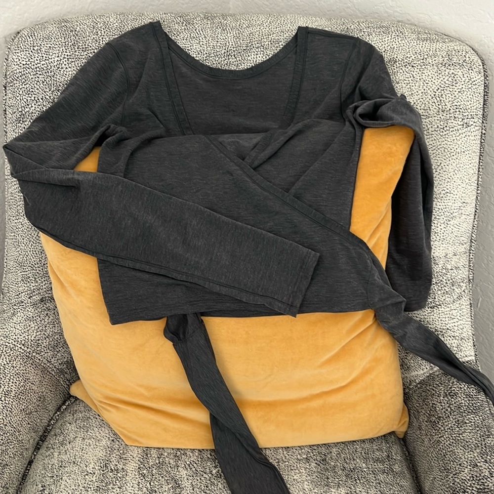 Wrap long sleeve lululemon top.